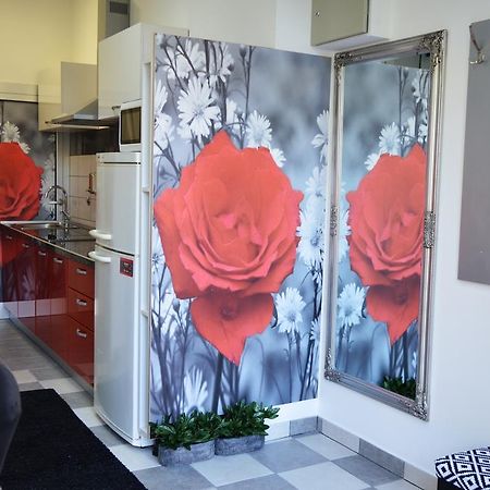 Апартаменти Studio Two Roses Спліт Екстер'єр фото